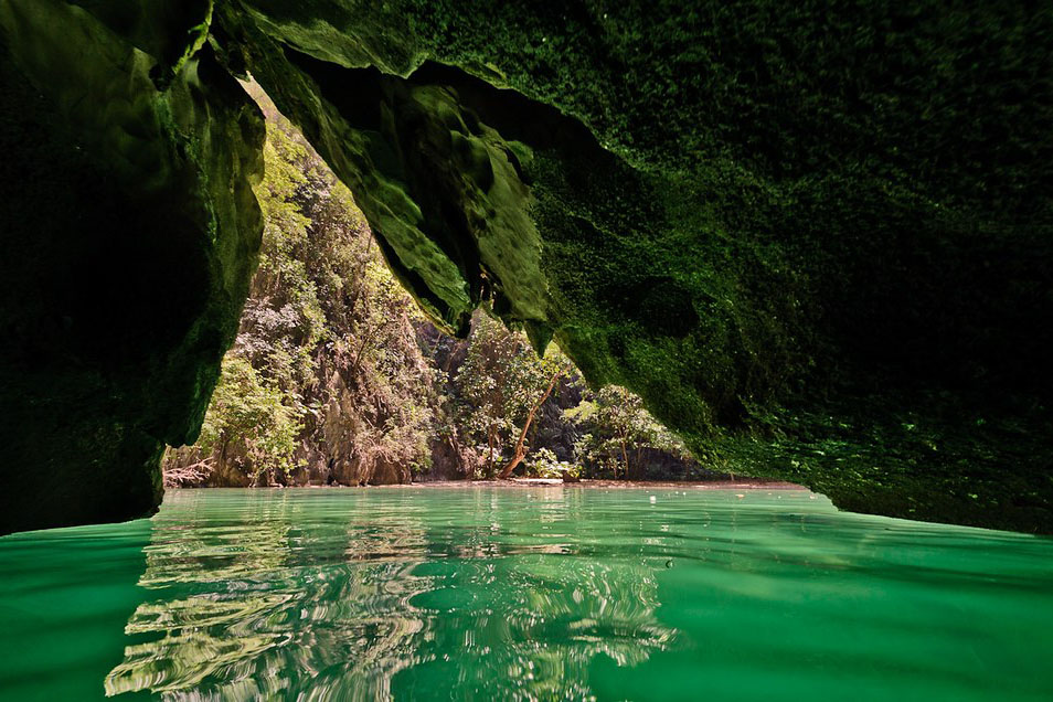 Emerald lake. lagoon, cave, water color, emerald, magnificent color.